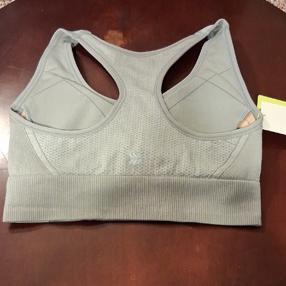 Two All In Motion Sports Bras Size Large, Light‎ Grey, and Dark Heather Grey New - Picture 3 of 7